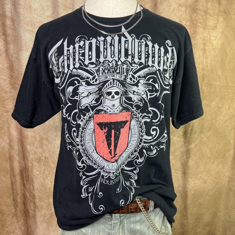Vintage Y2K Throwdown T-Shirt Medieval Skull Knight Graphic Tee Punk Indie
